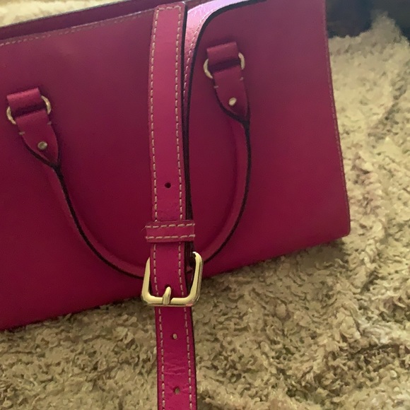 Fuchsia all leather Kate Spade bag with shoulder strap - Picture 10 of 10